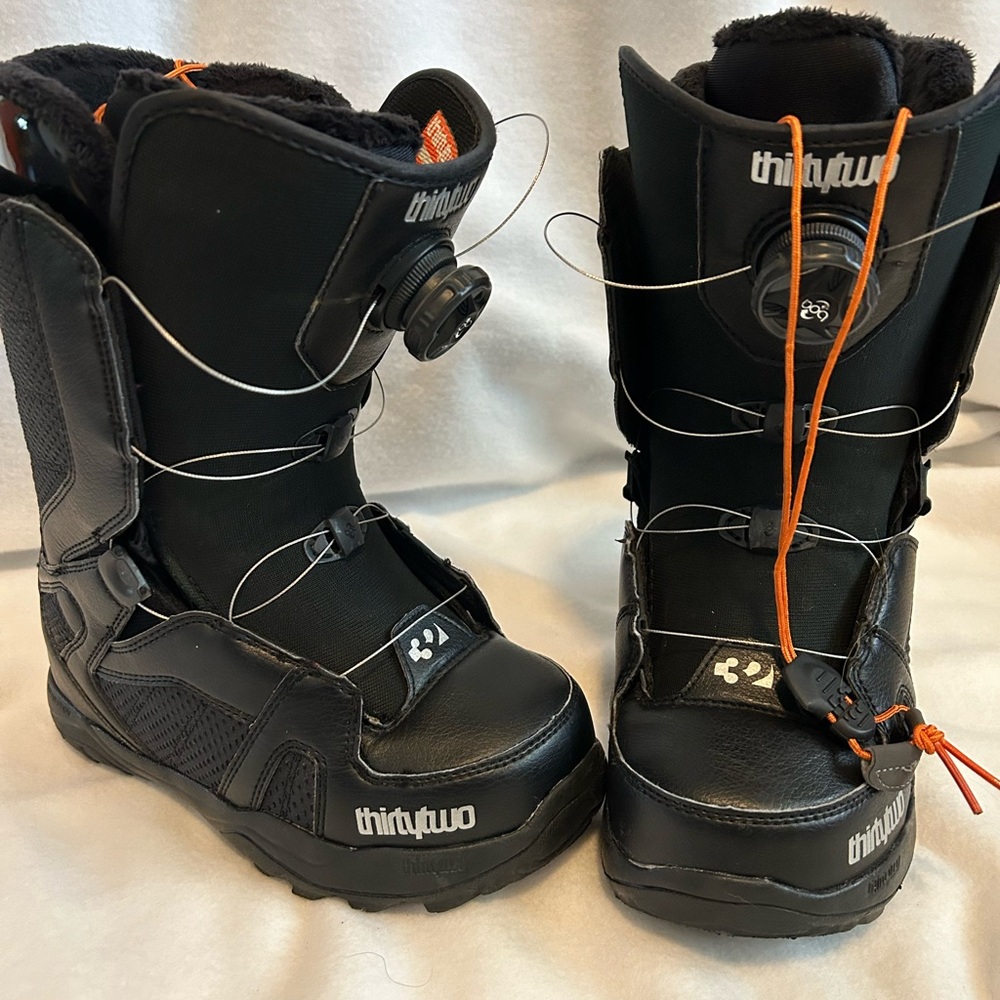 32 BOA snowboard boots